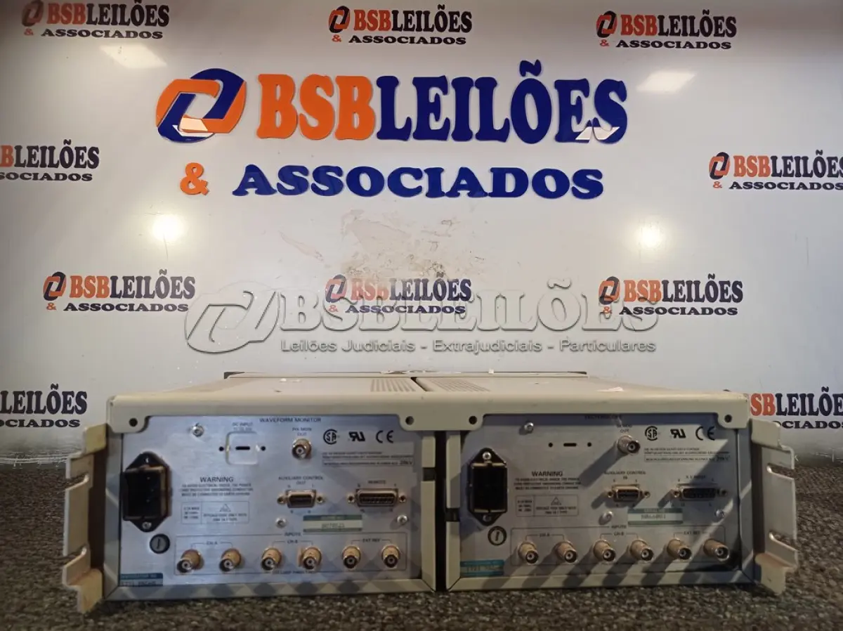 LOTE 232 - 01 MONITOR DE VETOR E ONDAS. (NO ESTADO) ATENÇÃO! FAZER A VISITAÇÃO ANTES DE ARREMATAR, NÃO SABEMOS SE FUNCIONA. LEILÃO NÃO TEM GARANTIA E NEM DEVOLUÇÃO, SUJEITO A POSSÍVEIS AVARIAS VISÍVEIS/OCULTAS E/OU AUSÊNCIA DE COMPONENTES.