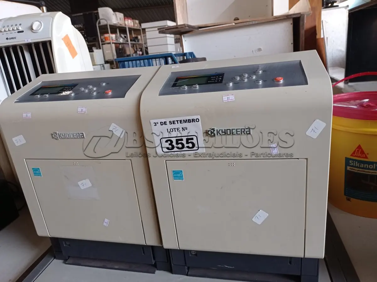 LOTE 355 - 02 IMPRESSORAS MARCAS KYOCERA MODELOS ECOSYS P7035CDN. (NO ESTADO) ATENÇÃO! FAZER A VISITAÇÃO ANTES DE ARREMATAR, NÃO SABEMOS SE FUNCIONA. LEILÃO NÃO TEM GARANTIA E NEM DEVOLUÇÃO, SUJEITO A POSSÍVEIS AVARIAS VISÍVEIS/OCULTAS E/OU AUSÊNCIA DE COMPONENTES.
