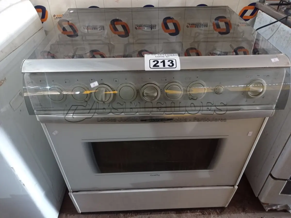 LOTE 213 - 01 FOGÃO A GÁS 06 BOCAS MARCA BRASTEMP INCOMPLETO. (NO ESTADO) ATENÇÃO! FAZER A VISITAÇÃO ANTES DE ARREMATAR, NÃO SABEMOS SE FUNCIONA. LEILÃO NÃO TEM GARANTIA E NEM DEVOLUÇÃO, SUJEITO A POSSÍVEIS AVARIAS VISÍVEIS/OCULTAS E/OU AUSÊNCIA DE COMPONENTES.