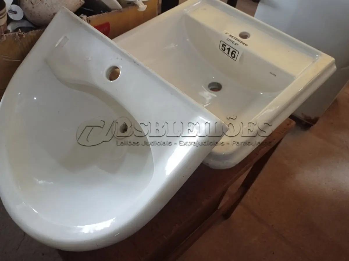 LOTE 516 - 02 CUBAS MARCAS E MODELOS DIVERSOS. (NO ESTADO) ATENÇÃO! FAZER A VISITAÇÃO ANTES DE ARREMATAR, NÃO SABEMOS SE FUNCIONA. LEILÃO NÃO TEM GARANTIA E NEM DEVOLUÇÃO, SUJEITO A POSSÍVEIS AVARIAS VISÍVEIS/OCULTAS E/OU AUSÊNCIA DE COMPONENTES.