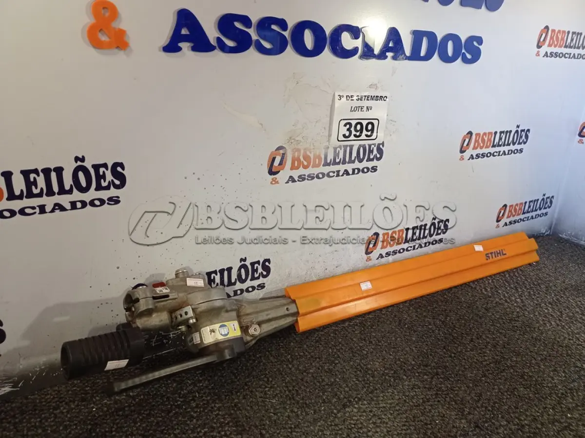 LOTE 399 - 01 SABRE PARA PODA STIHL. (NO ESTADO) ATENÇÃO! FAZER A VISITAÇÃO ANTES DE ARREMATAR, NÃO SABEMOS SE FUNCIONA. LEILÃO NÃO TEM GARANTIA E NEM DEVOLUÇÃO, SUJEITO A POSSÍVEIS AVARIAS VISÍVEIS/OCULTAS E/OU AUSÊNCIA DE COMPONENTES.