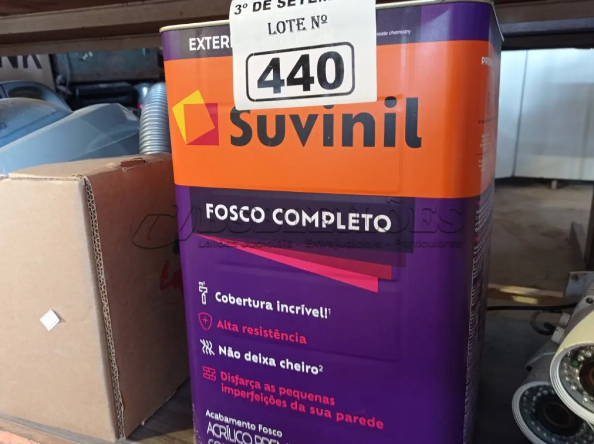 LOTE 440 - 01 LATA DE TINTA SUVINIL INTERIORES /EXTERIORES SEM CHEIRO 18L NA COR FOSCO BRANCO NEVE. (NO ESTADO) ATENÇÃO! FAZER A VISITAÇÃO ANTES DE ARREMATAR, NÃO SABEMOS SE FUNCIONA. LEILÃO NÃO TEM GARANTIA E NEM DEVOLUÇÃO, SUJEITO A POSSÍVEIS AVARIAS VISÍVEIS/OCULTAS E/OU AUSÊNCIA DE COMPONENTES.