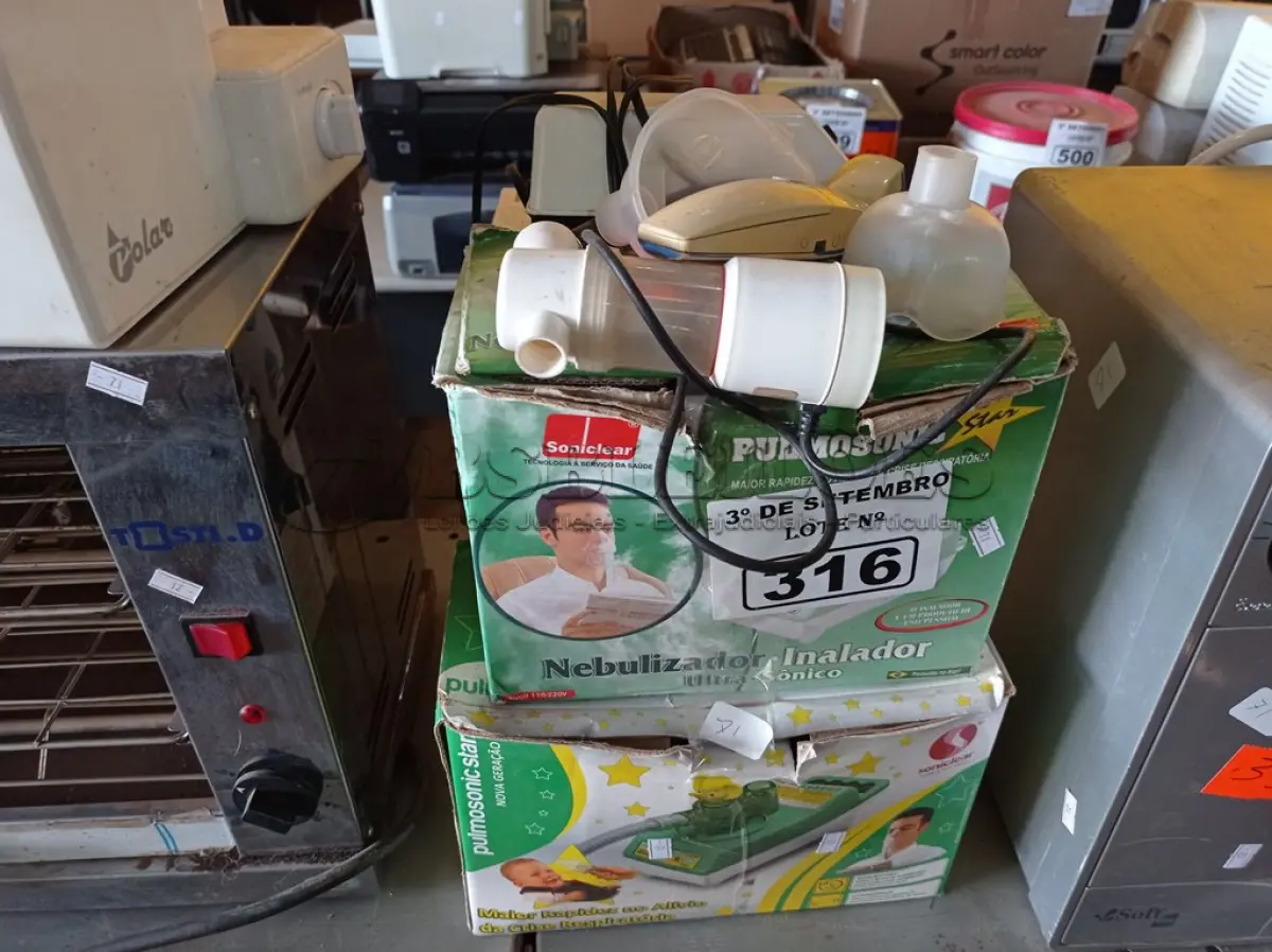 LOTE 316 - 05 APARELHOS NEBULIZADOR/INALADOR MARCAS E MODELOS DIVERSOS. (NO ESTADO) ATENÇÃO! FAZER A VISITAÇÃO ANTES DE ARREMATAR, NÃO SABEMOS SE FUNCIONA. LEILÃO NÃO TEM GARANTIA E NEM DEVOLUÇÃO, SUJEITO A POSSÍVEIS AVARIAS VISÍVEIS/OCULTAS E/OU AUSÊNCIA DE COMPONENTES.