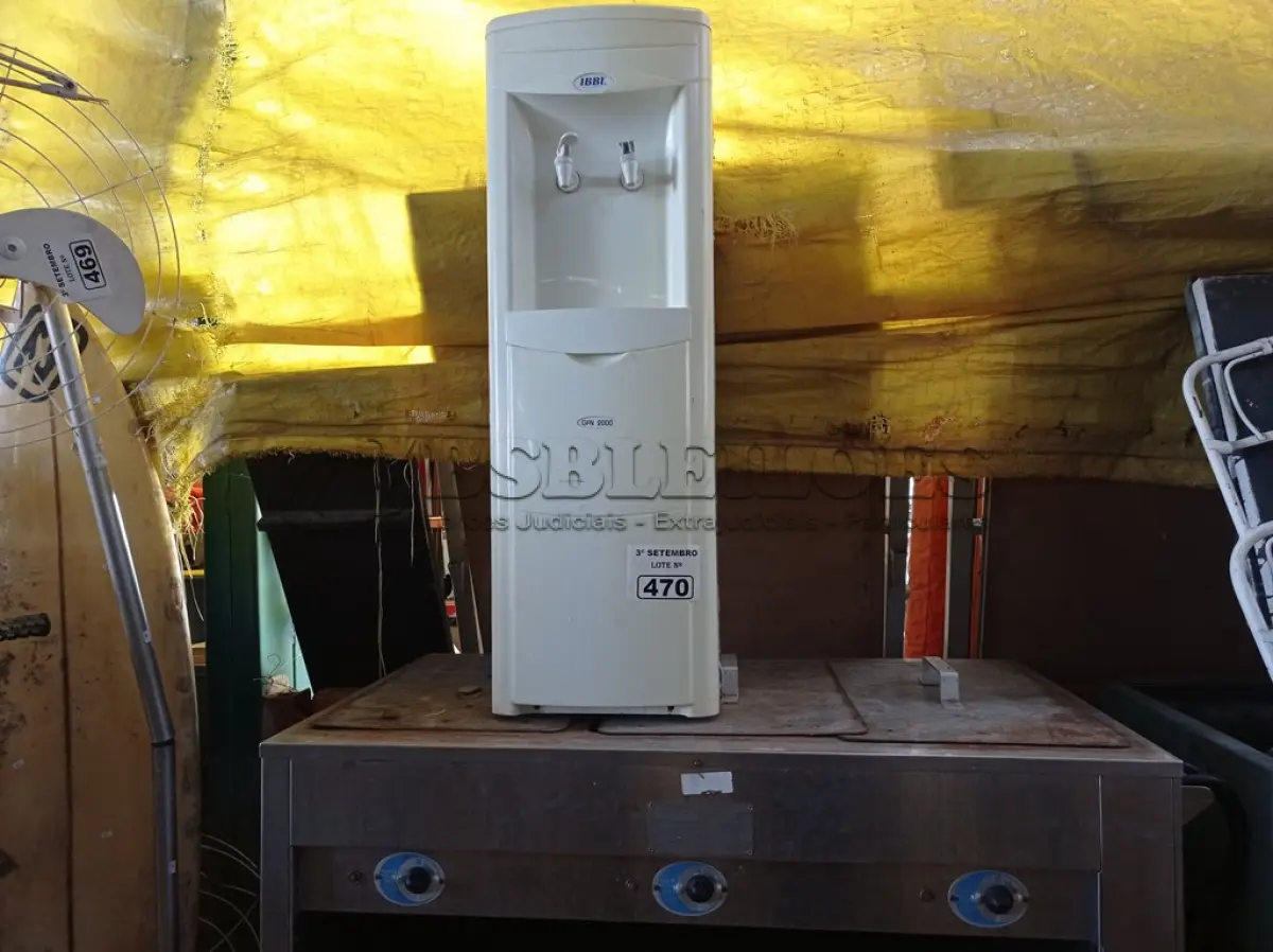 LOTE 470 - 01 BANHO-MARIA EM INOX E 01 BEBEDOURO PARA GARRAFÃO MARCA IBBL 127V. (NO ESTADO) ATENÇÃO! FAZER A VISITAÇÃO ANTES DE ARREMATAR, NÃO SABEMOS SE FUNCIONA. LEILÃO NÃO TEM GARANTIA E NEM DEVOLUÇÃO, SUJEITO A POSSÍVEIS AVARIAS VISÍVEIS/OCULTAS E/OU AUSÊNCIA DE COMPONENTES.