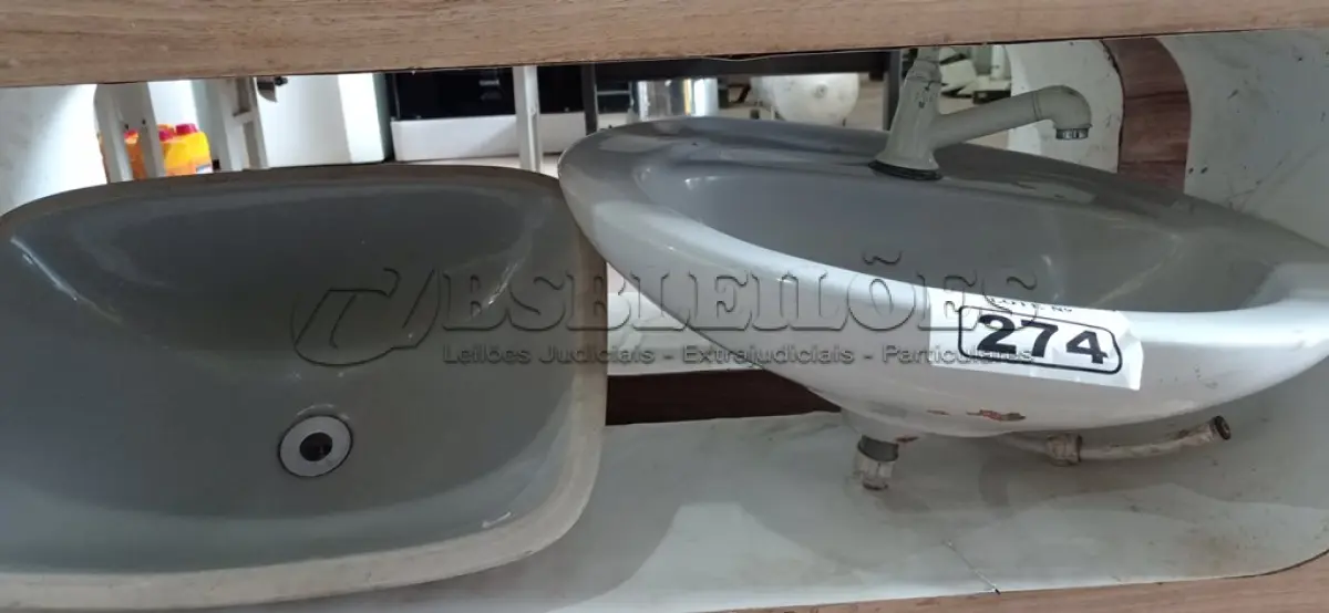 LOTE 274 - 02 CUBAS MARCAS E MODELOS DIVERSOS. (NO ESTADO) ATENÇÃO! FAZER A VISITAÇÃO ANTES DE ARREMATAR, NÃO SABEMOS SE FUNCIONA. LEILÃO NÃO TEM GARANTIA E NEM DEVOLUÇÃO, SUJEITO A POSSÍVEIS AVARIAS VISÍVEIS/OCULTAS E/OU AUSÊNCIA DE COMPONENTES.