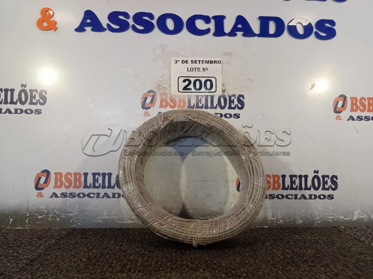 LOTE 200 - 01 ROLO DE CABO FLEXÍVEL 100M, 2,5MM NA COR CINZA. (NO ESTADO) ATENÇÃO! FAZER A VISITAÇÃO ANTES DE ARREMATAR, NÃO SABEMOS SE FUNCIONA. LEILÃO NÃO TEM GARANTIA E NEM DEVOLUÇÃO, SUJEITO A POSSÍVEIS AVARIAS VISÍVEIS/OCULTAS E/OU AUSÊNCIA DE COMPONENTES.