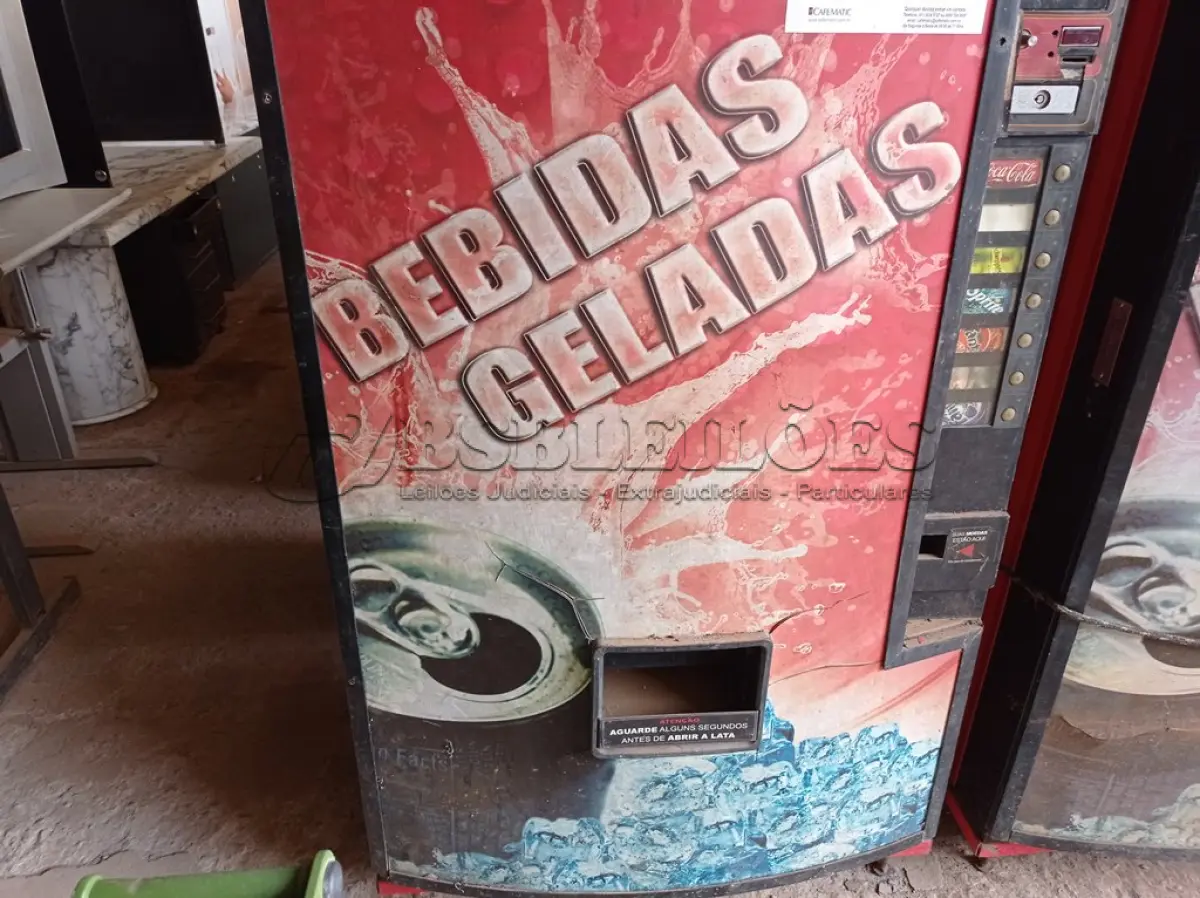 LOTE 300 - 01 MÁQUINA CAFEMATIC BEBIDAS GELADAS COM AVARIAS.  (NO ESTADO) ATENÇÃO! FAZER A VISITAÇÃO ANTES DE ARREMATAR, NÃO SABEMOS SE FUNCIONA. LEILÃO NÃO TEM GARANTIA E NEM DEVOLUÇÃO, SUJEITO A POSSÍVEIS AVARIAS VISÍVEIS/OCULTAS E/OU AUSÊNCIA DE COMPONENTES.