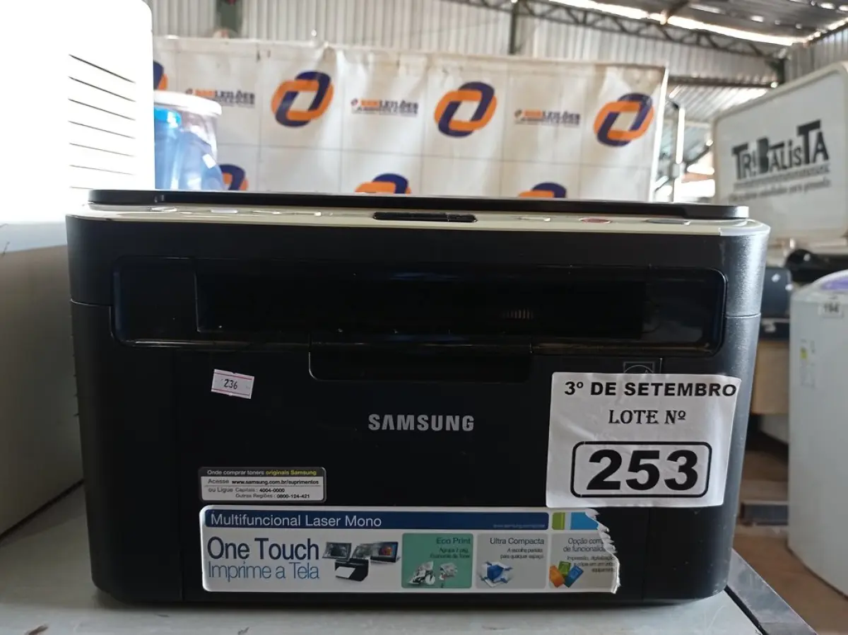 LOTE 253 - 01 IMPRESSORA MULTIFUNCIONAL MARCA SAMSUNG MODELO SCX-3200. (NO ESTADO) ATENÇÃO! FAZER A VISITAÇÃO ANTES DE ARREMATAR, NÃO SABEMOS SE FUNCIONA. LEILÃO NÃO TEM GARANTIA E NEM DEVOLUÇÃO, SUJEITO A POSSÍVEIS AVARIAS VISÍVEIS/OCULTAS E/OU AUSÊNCIA DE COMPONENTES.