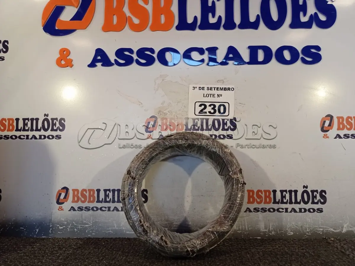 LOTE 230 - 01 ROLO DE CABO FLEXÍVEL 100M, 2,5MM NA COR PRETA. (NO ESTADO) ATENÇÃO! FAZER A VISITAÇÃO ANTES DE ARREMATAR, NÃO SABEMOS SE FUNCIONA. LEILÃO NÃO TEM GARANTIA E NEM DEVOLUÇÃO, SUJEITO A POSSÍVEIS AVARIAS VISÍVEIS/OCULTAS E/OU AUSÊNCIA DE COMPONENTES.
