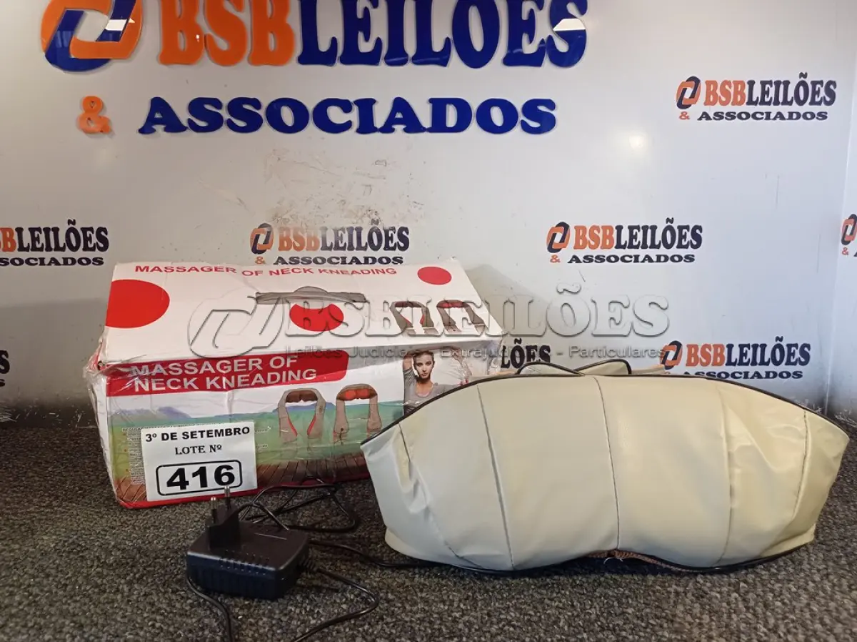 LOTE 416 - 01 MASSAGEADOR NECK KNEADING. (NO ESTADO) ATENÇÃO! FAZER A VISITAÇÃO ANTES DE ARREMATAR, NÃO SABEMOS SE FUNCIONA. LEILÃO NÃO TEM GARANTIA E NEM DEVOLUÇÃO, SUJEITO A POSSÍVEIS AVARIAS VISÍVEIS/OCULTAS E/OU AUSÊNCIA DE COMPONENTES.
