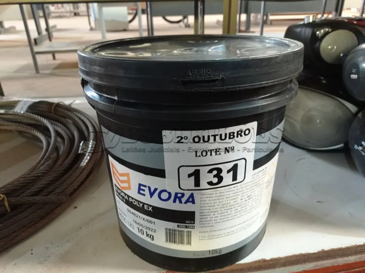 LOTE 131 - 01 BALDE DE GRAXA EVORA POLY EX NLGI:2 10KG. (NO ESTADO) ATENÇÃO! FAZER A VISITAÇÃO ANTES DE ARREMATAR, NÃO SABEMOS SE FUNCIONA. LEILÃO NÃO TEM GARANTIA E NEM DEVOLUÇÃO, SUJEITO A POSSÍVEIS AVARIAS VISÍVEIS/OCULTAS E/OU AUSÊNCIA DE COMPONENTES.
