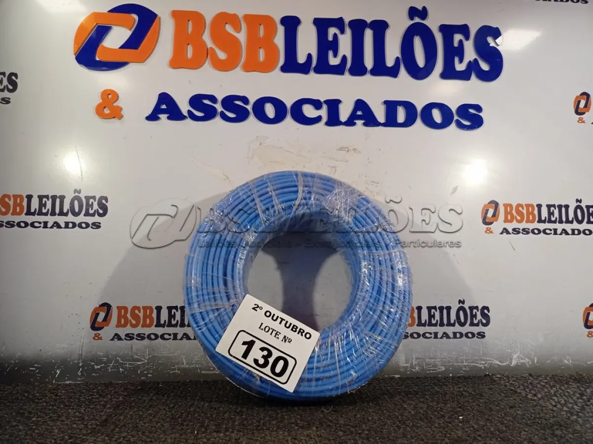 LOTE 130 - 01 ROLO DE CABO FLEXÍVEL 100M 10MM NA COR AZUL. (NO ESTADO) ATENÇÃO! FAZER A VISITAÇÃO ANTES DE ARREMATAR, NÃO SABEMOS SE FUNCIONA. LEILÃO NÃO TEM GARANTIA E NEM DEVOLUÇÃO, SUJEITO A POSSÍVEIS AVARIAS VISÍVEIS/OCULTAS E/OU AUSÊNCIA DE COMPONENTES.