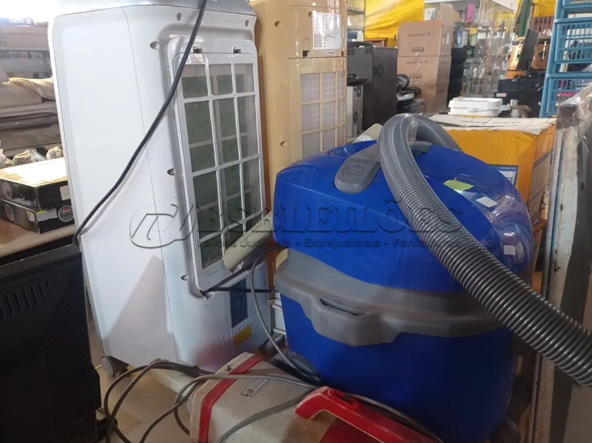 LOTE 271 - 02 ASPIRADORES DE PÓ E 02 UMIDIFICADORES MARCAS E MODELOS DIVERSOS. (NO ESTADO) ATENÇÃO! FAZER A VISITAÇÃO ANTES DE ARREMATAR, NÃO SABEMOS SE FUNCIONA. LEILÃO NÃO TEM GARANTIA E NEM DEVOLUÇÃO, SUJEITO A POSSÍVEIS AVARIAS VISÍVEIS/OCULTAS E/OU AUSÊNCIA DE COMPONENTES.