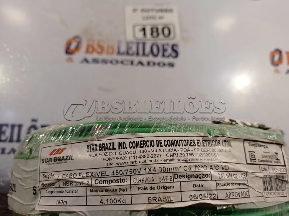 LOTE 180 - 01 ROLO DE CABO FLEXÍVEL 100M 4MM NA COR VERDE. (NO ESTADO) ATENÇÃO! FAZER A VISITAÇÃO ANTES DE ARREMATAR, NÃO SABEMOS SE FUNCIONA. LEILÃO NÃO TEM GARANTIA E NEM DEVOLUÇÃO, SUJEITO A POSSÍVEIS AVARIAS VISÍVEIS/OCULTAS E/OU AUSÊNCIA DE COMPONENTES.