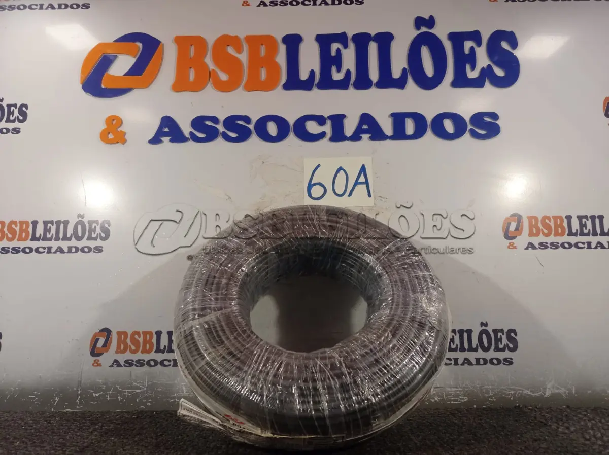LOTE 060 - 01 ROLO DE CABO FLEXÍVEL 100M 10MM NA COR PRETA.(NO ESTADO) ATENÇÃO! FAZER A VISITAÇÃO ANTES DE ARREMATAR, NÃO SABEMOS SE FUNCIONA. LEILÃO NÃO TEM GARANTIA E NEM DEVOLUÇÃO, SUJEITO A POSSÍVEIS AVARIAS VISÍVEIS/OCULTAS E/OU AUSÊNCIA DE COMPONENTES.