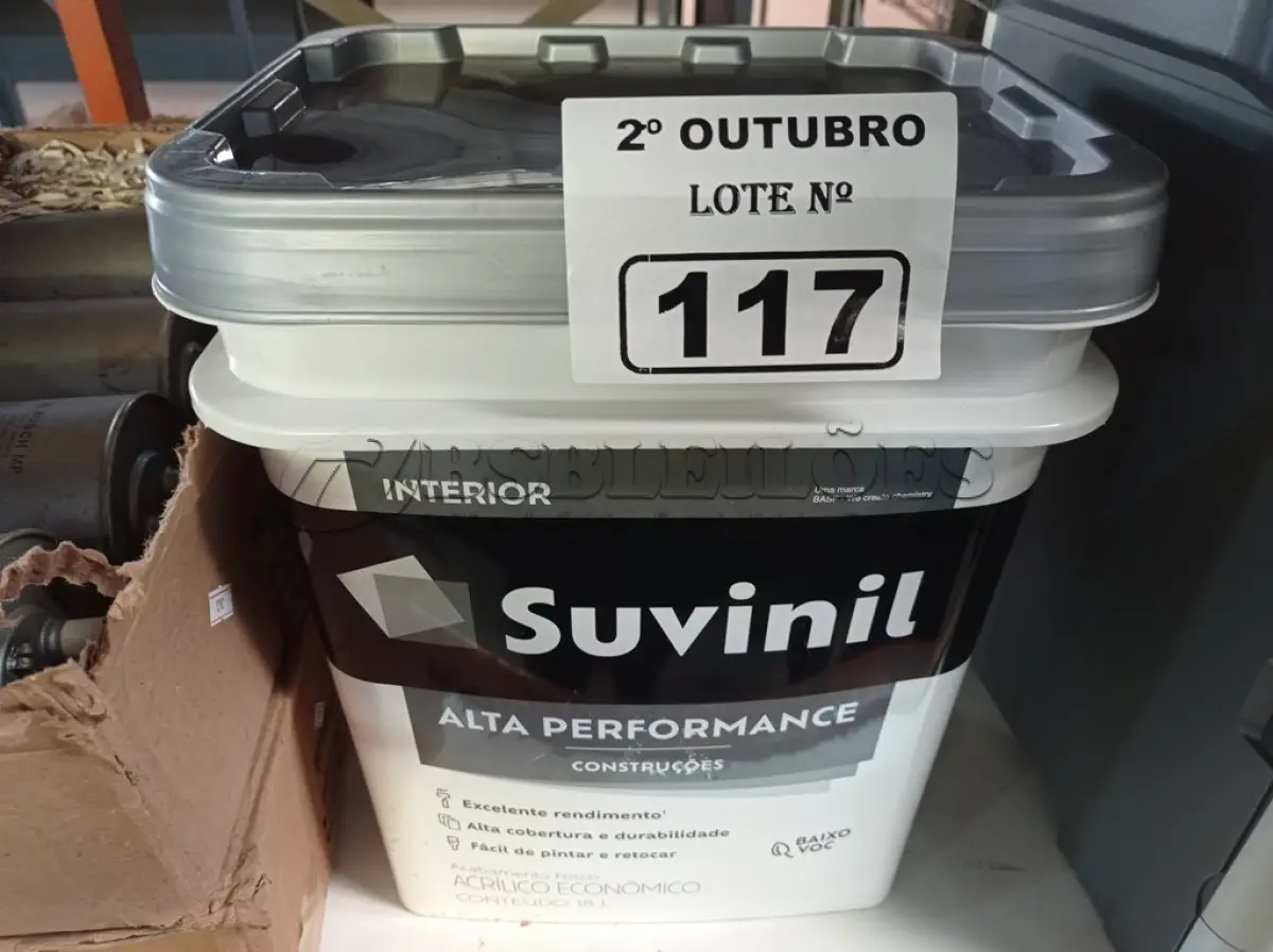 LOTE 117 - 01 BALDE DE TINTA SUVINIL INTERIORES NA COR FOSCO BRANCO 18L. (NO ESTADO) ATENÇÃO! FAZER A VISITAÇÃO ANTES DE ARREMATAR, NÃO SABEMOS SE FUNCIONA. LEILÃO NÃO TEM GARANTIA E NEM DEVOLUÇÃO, SUJEITO A POSSÍVEIS AVARIAS VISÍVEIS/OCULTAS E/OU AUSÊNCIA DE COMPONENTES.