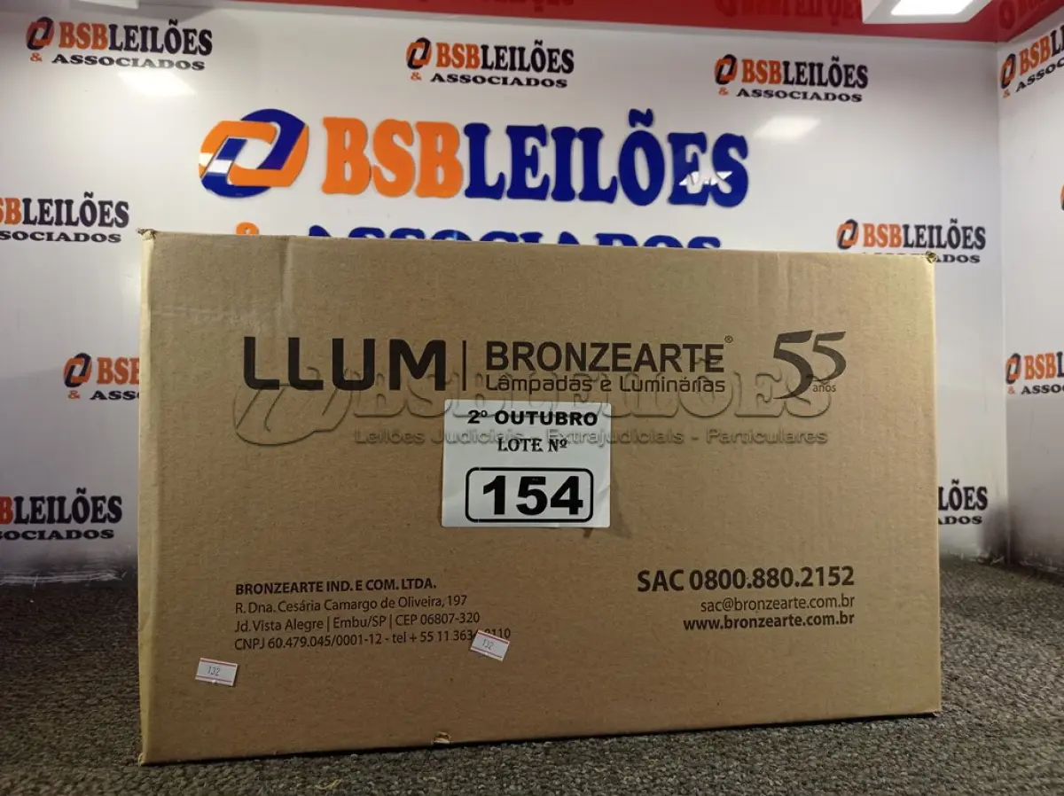 LOTE 154 - 01 PENDENTE SÃO PAULO NA COR PRETA. (NO ESTADO) ATENÇÃO! FAZER A VISITAÇÃO ANTES DE ARREMATAR, NÃO SABEMOS SE FUNCIONA. LEILÃO NÃO TEM GARANTIA E NEM DEVOLUÇÃO, SUJEITO A POSSÍVEIS AVARIAS VISÍVEIS/OCULTAS E/OU AUSÊNCIA DE COMPONENTES.