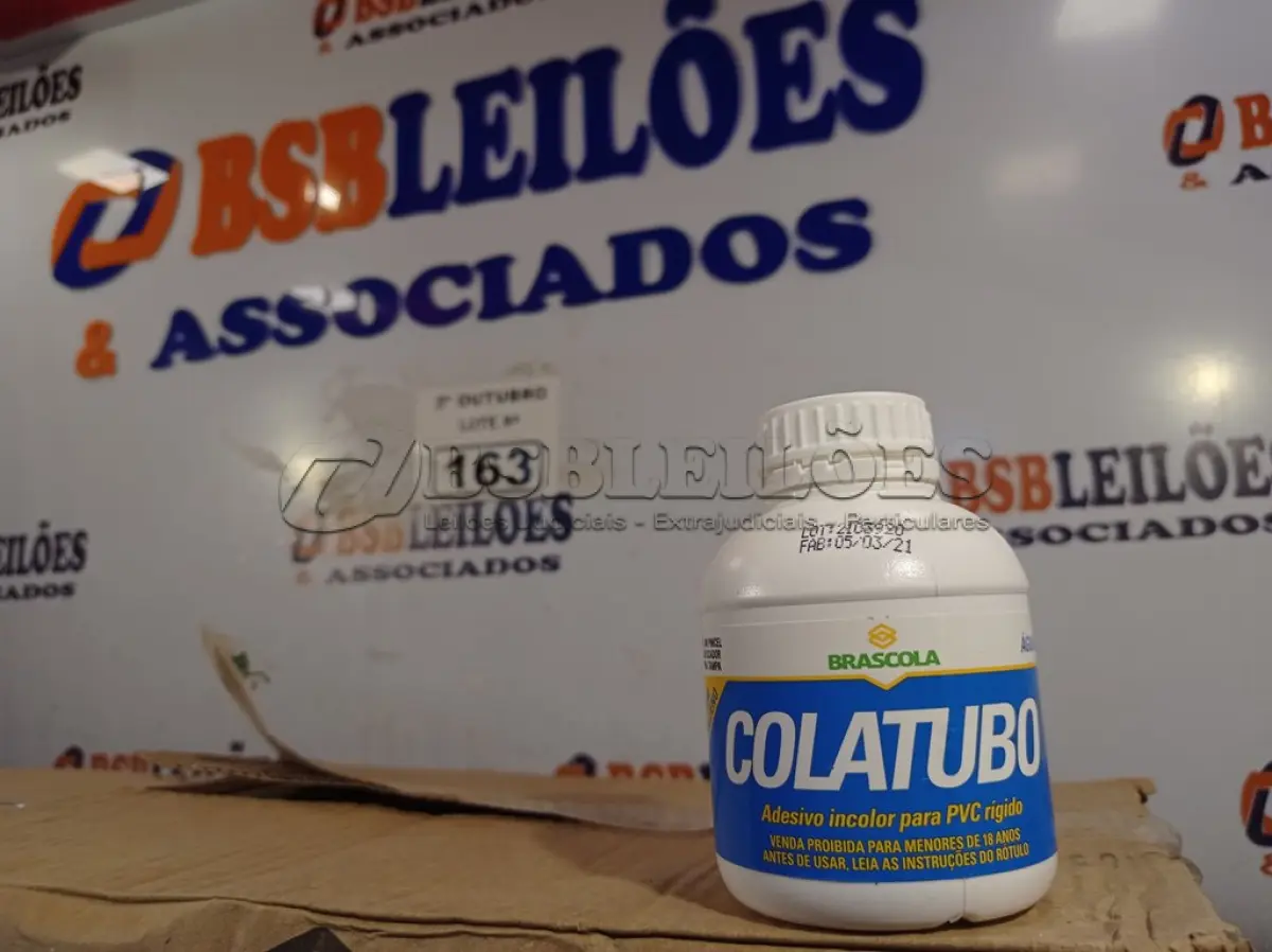 LOTE 163 - 02 CAIXAS COM COLA TUBO ST 175G, COM 15 FRASCOS CADA. (NO ESTADO) ATENÇÃO! FAZER A VISITAÇÃO ANTES DE ARREMATAR, NÃO SABEMOS SE FUNCIONA. LEILÃO NÃO TEM GARANTIA E NEM DEVOLUÇÃO, SUJEITO A POSSÍVEIS AVARIAS VISÍVEIS/OCULTAS E/OU AUSÊNCIA DE COMPONENTES.