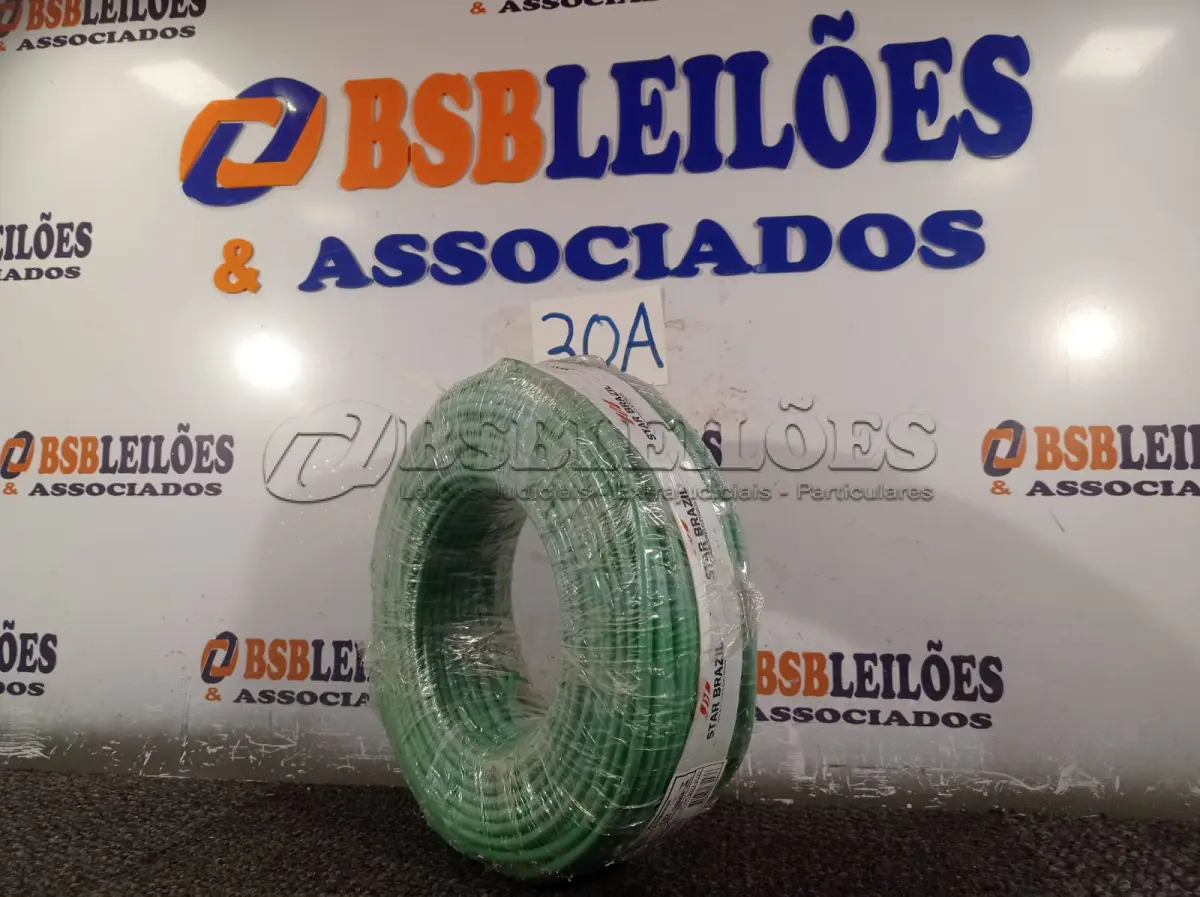 LOTE 030 - 01 ROLO DE CABO FLEXÍVEL 100M 10MM NA COR VERDE.(NO ESTADO) ATENÇÃO! FAZER A VISITAÇÃO ANTES DE ARREMATAR, NÃO SABEMOS SE FUNCIONA. LEILÃO NÃO TEM GARANTIA E NEM DEVOLUÇÃO, SUJEITO A POSSÍVEIS AVARIAS VISÍVEIS/OCULTAS E/OU AUSÊNCIA DE COMPONENTES.