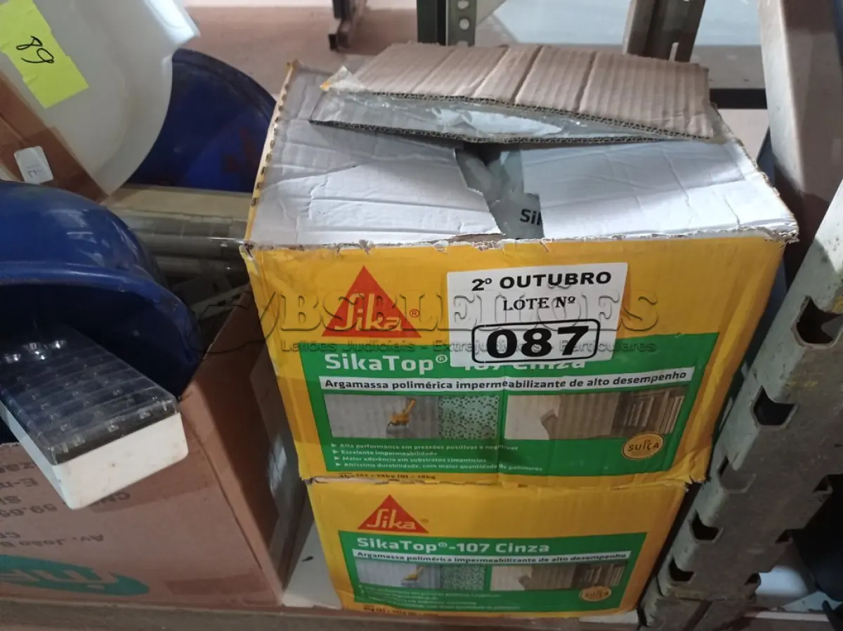 LOTE 087 - 02 CAIXAS DE SIKA TOP 107 CINZA, ARGAMASSA POLIMÉRICA DE ALTO DESEMPENHO. (NO ESTADO) ATENÇÃO! FAZER A VISITAÇÃO ANTES DE ARREMATAR, NÃO SABEMOS SE FUNCIONA. LEILÃO NÃO TEM GARANTIA E NEM DEVOLUÇÃO, SUJEITO A POSSÍVEIS AVARIAS VISÍVEIS/OCULTAS E/OU AUSÊNCIA DE COMPONENTES.