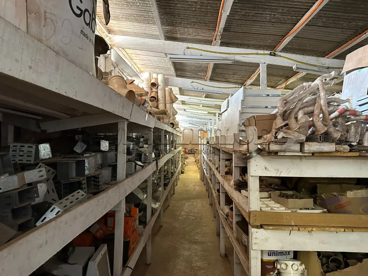 LOTE 373 - ESTRUTURA EM MADEIRA 03 (NO ESTADO)(SÓ PODERÁ RETIRAR 30 DIAS APÓS O TÉRMINO DO LEILÃO)