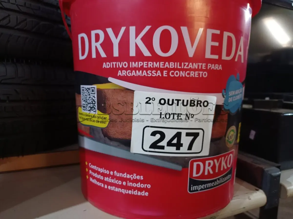 LOTE 247 - 01 BALDE DE DRYKOVEDA, ADITIVO IMPERMEABILIZANTE PARA ARGAMASSA E CONCRETO 18L. (NO ESTADO) ATENÇÃO! FAZER A VISITAÇÃO ANTES DE ARREMATAR, NÃO SABEMOS SE FUNCIONA. LEILÃO NÃO TEM GARANTIA E NEM DEVOLUÇÃO, SUJEITO A POSSÍVEIS AVARIAS VISÍVEIS/OCULTAS E/OU AUSÊNCIA DE COMPONENTES.