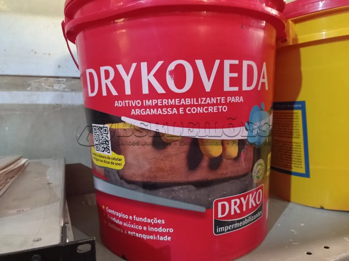 LOTE 071 - 01 BALDE DE DRYKOVEDA, ADITIVO IMPERMEABILIZANTE PARA ARGAMASSA E CONCRETO 18L. (NO ESTADO) ATENÇÃO! FAZER A VISITAÇÃO ANTES DE ARREMATAR, NÃO SABEMOS SE FUNCIONA. LEILÃO NÃO TEM GARANTIA E NEM DEVOLUÇÃO, SUJEITO A POSSÍVEIS AVARIAS VISÍVEIS/OCULTAS E/OU AUSÊNCIA DE COMPONENTES.