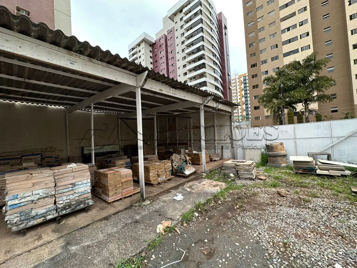 LOTE 383 - ESTRUTURA EM MADEIRA 05 (NO ESTADO)(SÓ PODERÁ RETIRAR 30 DIAS APÓS O TÉRMINO DO LEILÃO)