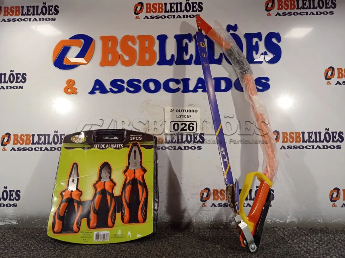 LOTE 026 - 01 KIT DE ALICATES E 01 ARCO DE SERRA 20”. (NO ESTADO) ATENÇÃO! FAZER A VISITAÇÃO ANTES DE ARREMATAR, NÃO SABEMOS SE FUNCIONA. LEILÃO NÃO TEM GARANTIA E NEM DEVOLUÇÃO, SUJEITO A POSSÍVEIS AVARIAS VISÍVEIS/OCULTAS E/OU AUSÊNCIA DE COMPONENTES.