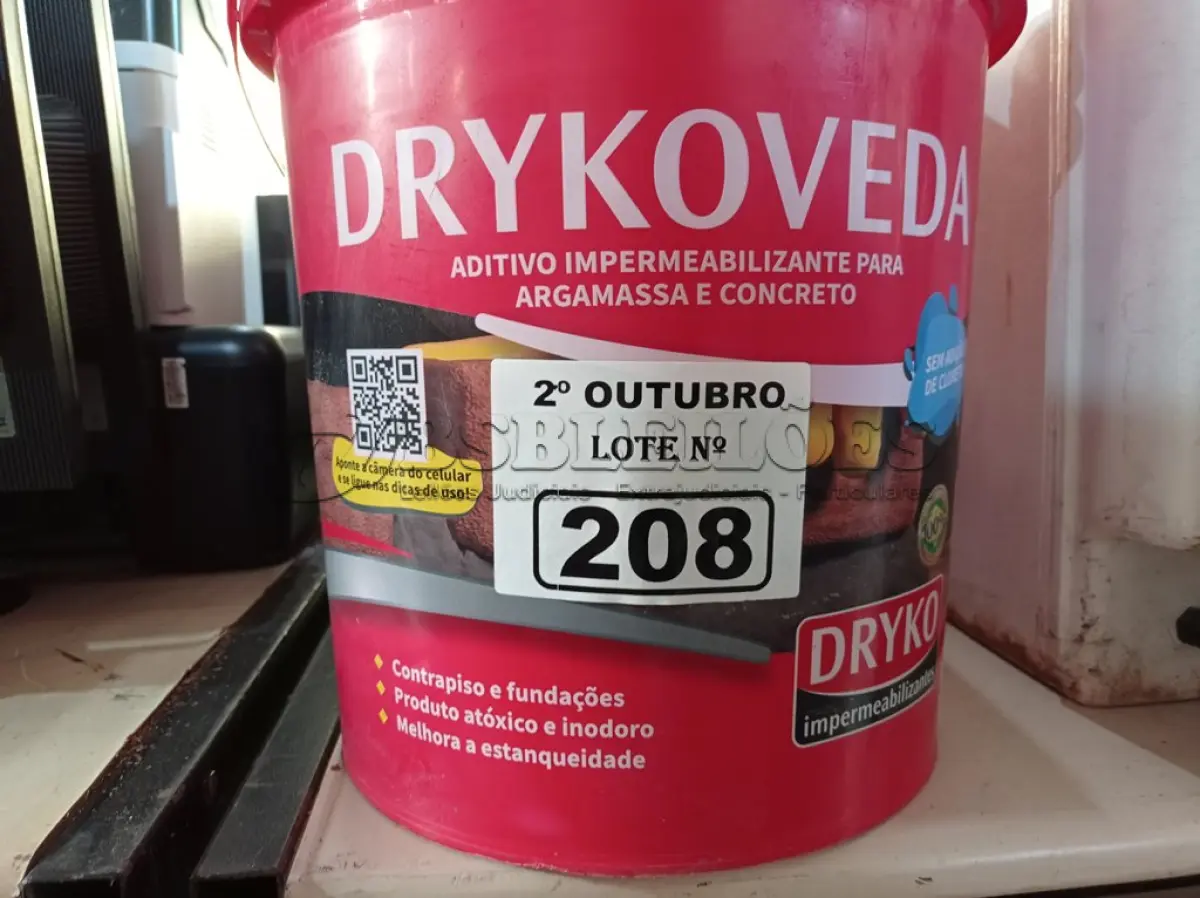LOTE 208 - 01 BALDE DE DRYKOVEDA, ADITIVO IMPERMEABILIZANTE PARA ARGAMASSA E CONCRETO 18L. (NO ESTADO) ATENÇÃO! FAZER A VISITAÇÃO ANTES DE ARREMATAR, NÃO SABEMOS SE FUNCIONA. LEILÃO NÃO TEM GARANTIA E NEM DEVOLUÇÃO, SUJEITO A POSSÍVEIS AVARIAS VISÍVEIS/OCULTAS E/OU AUSÊNCIA DE COMPONENTES.