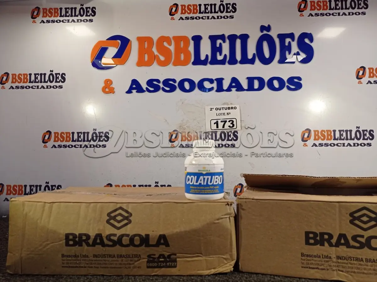 LOTE 173 - 02 CAIXAS COM COLA TUBO ST 175G, COM 15 FRASCOS CADA. (NO ESTADO) ATENÇÃO! FAZER A VISITAÇÃO ANTES DE ARREMATAR, NÃO SABEMOS SE FUNCIONA. LEILÃO NÃO TEM GARANTIA E NEM DEVOLUÇÃO, SUJEITO A POSSÍVEIS AVARIAS VISÍVEIS/OCULTAS E/OU AUSÊNCIA DE COMPONENTES.