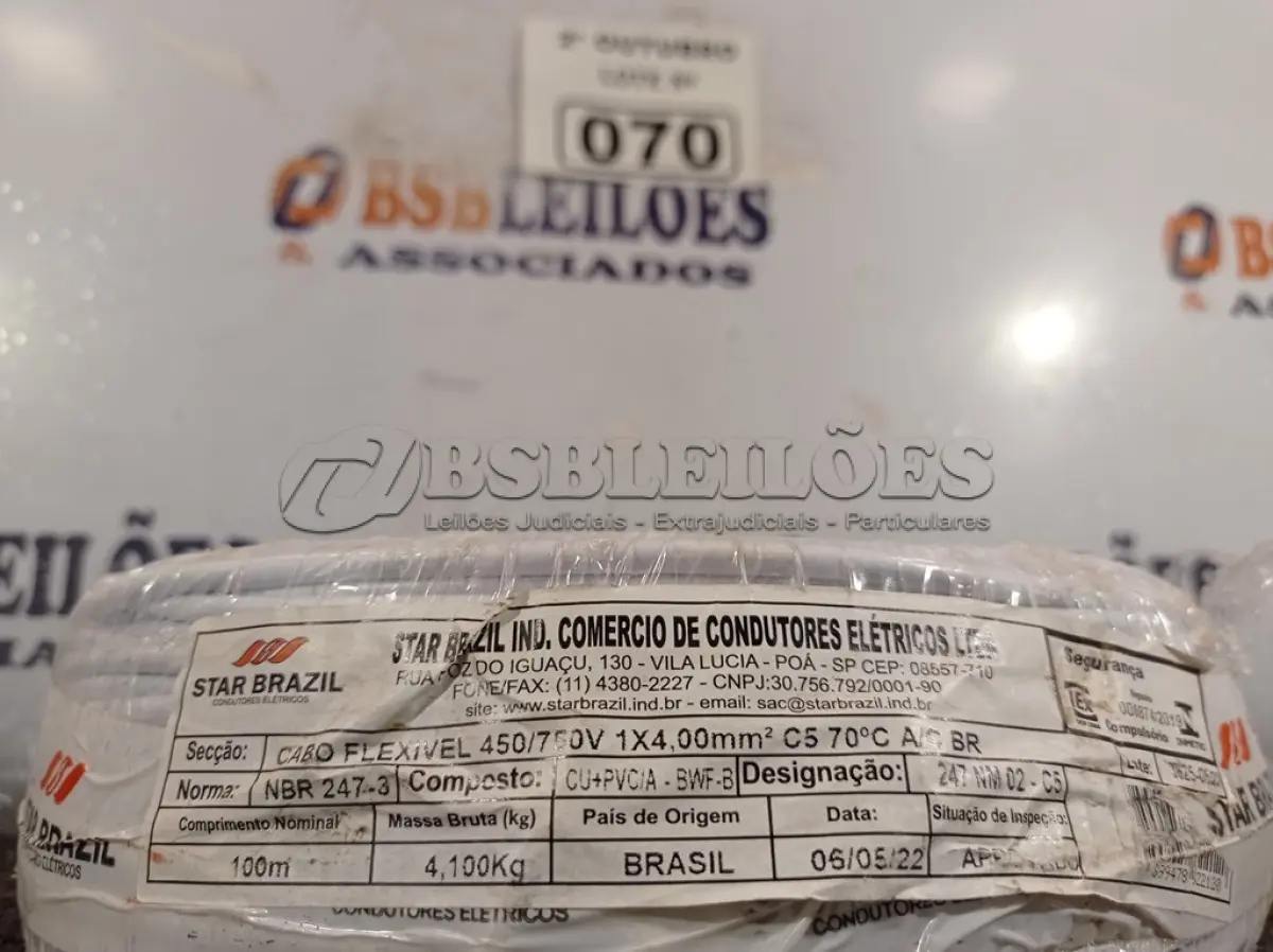 LOTE 070 - 01 ROLO DE CABO FLEXÍVEL 100M 4MM NA COR VERDE. (NO ESTADO) ATENÇÃO! FAZER A VISITAÇÃO ANTES DE ARREMATAR, NÃO SABEMOS SE FUNCIONA. LEILÃO NÃO TEM GARANTIA E NEM DEVOLUÇÃO, SUJEITO A POSSÍVEIS AVARIAS VISÍVEIS/OCULTAS E/OU AUSÊNCIA DE COMPONENTES.