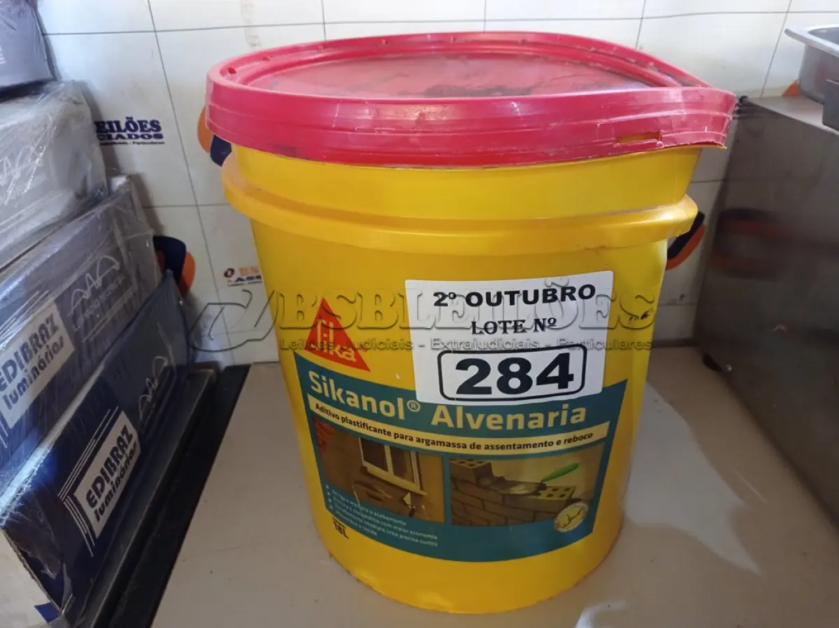LOTE 284 - 01 BALDE DE SIKANOL ALVENARIA, ADITIVO PLASTIFICANTE PARA ARGAMASSA DE ASSENTAMENTO E REBOCO. (NO ESTADO) ATENÇÃO! FAZER A VISITAÇÃO ANTES DE ARREMATAR, NÃO SABEMOS SE FUNCIONA. LEILÃO NÃO TEM GARANTIA E NEM DEVOLUÇÃO, SUJEITO A POSSÍVEIS AVARIAS VISÍVEIS/OCULTAS E/OU AUSÊNCIA DE COMPONENTES.