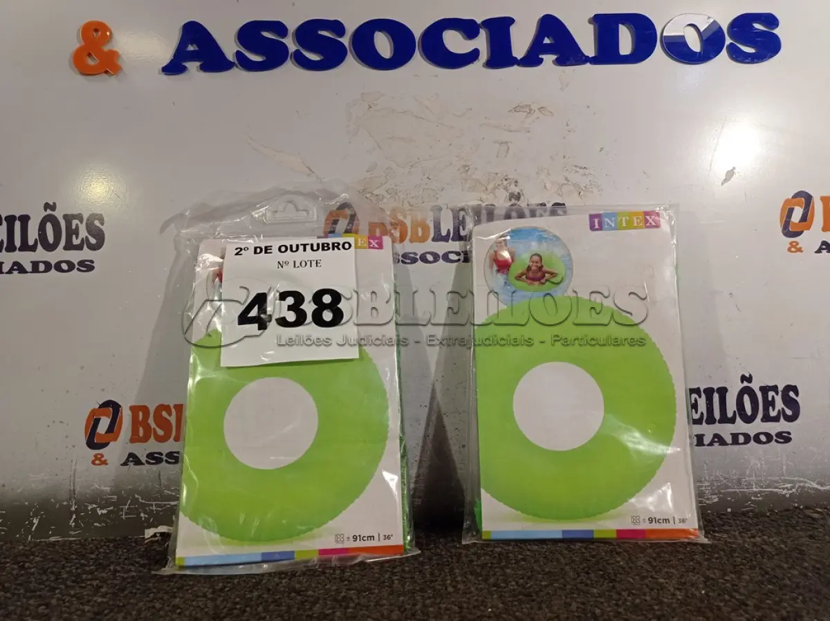 LOTE 438 - 02 BOIAS INFANTIS. (NO ESTADO) ATENÇÃO! FAZER A VISITAÇÃO ANTES DE ARREMATAR, NÃO SABEMOS SE FUNCIONA. LEILÃO NÃO TEM GARANTIA E NEM DEVOLUÇÃO, SUJEITO A POSSÍVEIS AVARIAS VISÍVEIS/OCULTAS E/OU AUSÊNCIA DE COMPONENTES.