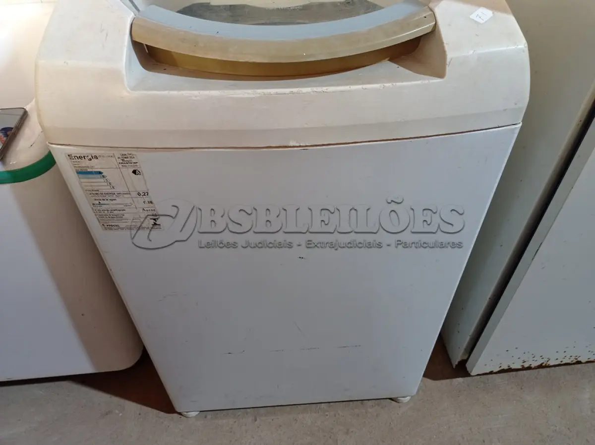 LOTE 525 - 01 LAVADORA DE ROUPAS MARCA BRASTEMP CAPACIDADE 11KG 220V. (NO ESTADO) ATENÇÃO! FAZER A VISITAÇÃO ANTES DE ARREMATAR, NÃO SABEMOS SE FUNCIONA. LEILÃO NÃO TEM GARANTIA E NEM DEVOLUÇÃO, SUJEITO A POSSÍVEIS AVARIAS VISÍVEIS/OCULTAS E/OU AUSÊNCIA DE COMPONENTES.