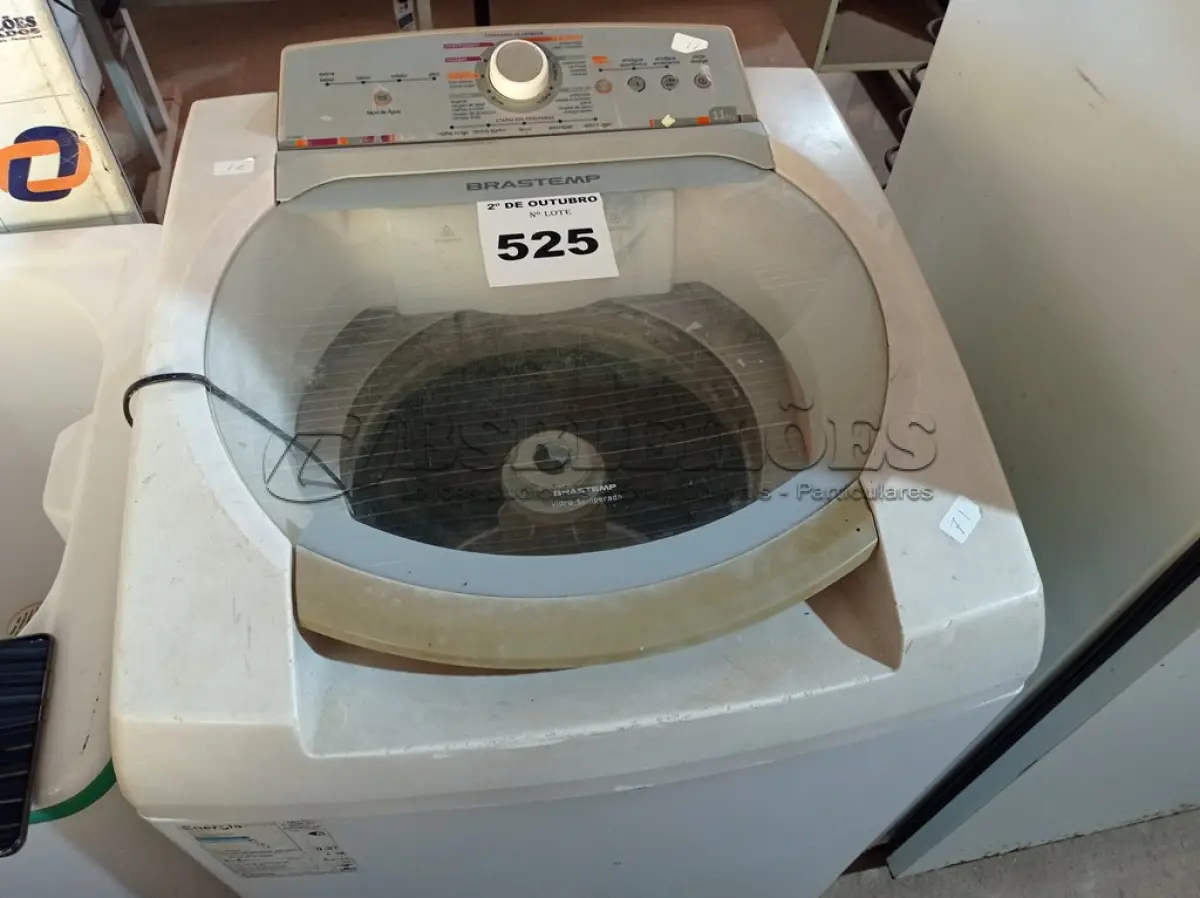 LOTE 525 - 01 LAVADORA DE ROUPAS MARCA BRASTEMP CAPACIDADE 11KG 220V. (NO ESTADO) ATENÇÃO! FAZER A VISITAÇÃO ANTES DE ARREMATAR, NÃO SABEMOS SE FUNCIONA. LEILÃO NÃO TEM GARANTIA E NEM DEVOLUÇÃO, SUJEITO A POSSÍVEIS AVARIAS VISÍVEIS/OCULTAS E/OU AUSÊNCIA DE COMPONENTES.