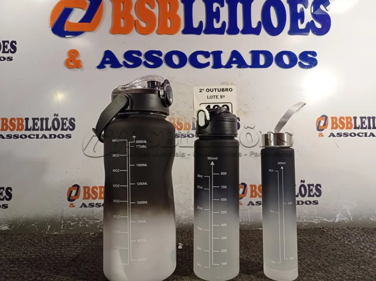 LOTE 409 - 01 KIT GARRAFA MOTIVACIONAL COM 03 PEÇAS. (NO ESTADO) ATENÇÃO! FAZER A VISITAÇÃO ANTES DE ARREMATAR, NÃO SABEMOS SE FUNCIONA. LEILÃO NÃO TEM GARANTIA E NEM DEVOLUÇÃO, SUJEITO A POSSÍVEIS AVARIAS VISÍVEIS/OCULTAS E/OU AUSÊNCIA DE COMPONENTES.