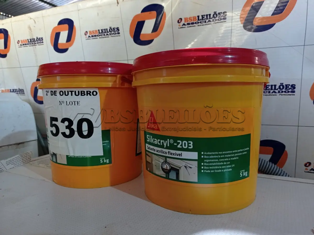 LOTE 530 - 02 BALDES DE SIKACRYL-203 5KG, SELANTE ACRÍLICO FLEXÍVEL. (NO ESTADO) ATENÇÃO! FAZER A VISITAÇÃO ANTES DE ARREMATAR, NÃO SABEMOS SE FUNCIONA. LEILÃO NÃO TEM GARANTIA E NEM DEVOLUÇÃO, SUJEITO A POSSÍVEIS AVARIAS VISÍVEIS/OCULTAS E/OU AUSÊNCIA DE COMPONENTES.