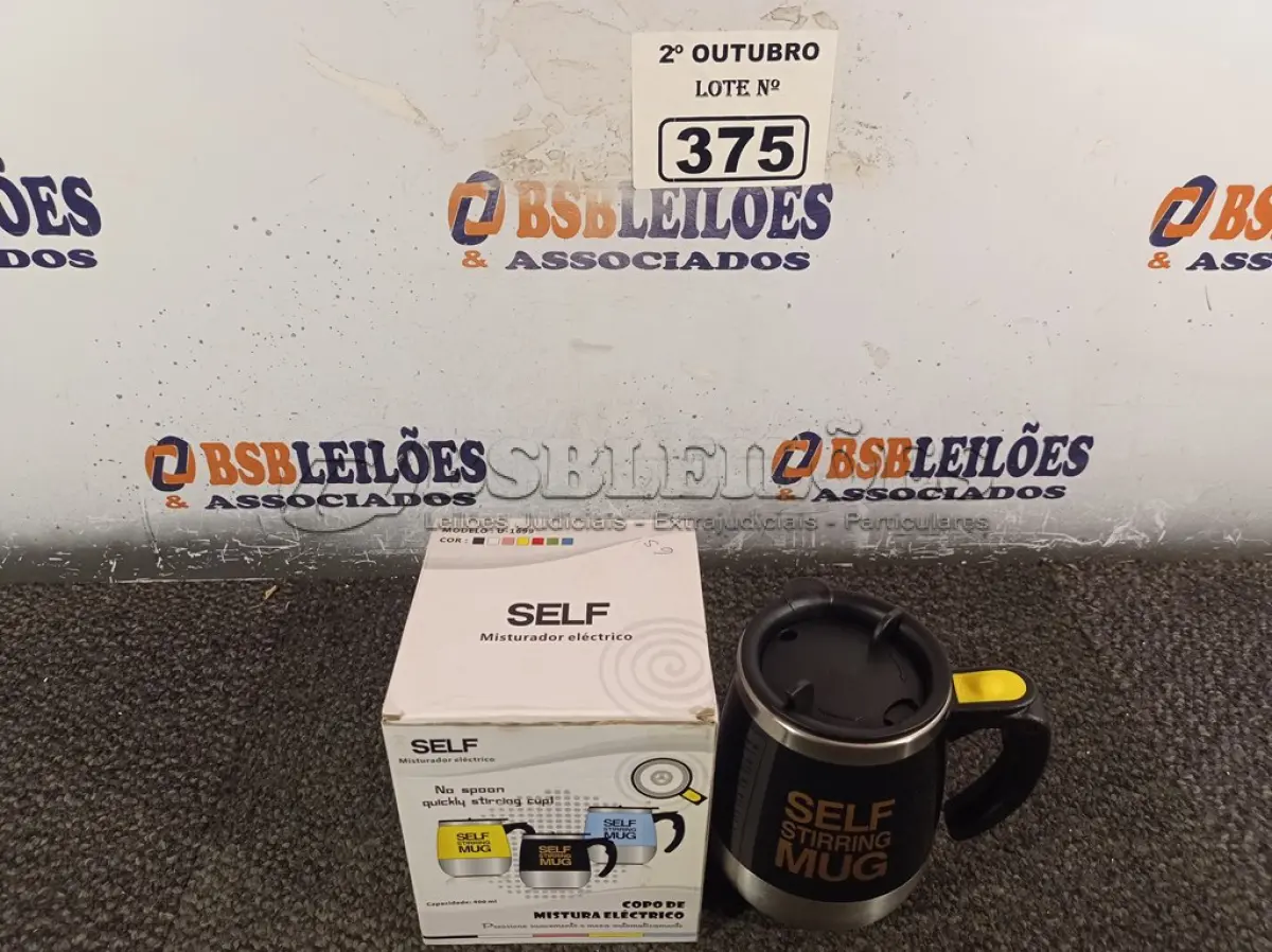 LOTE 375 - 01 COPO MISTURADOR ELÉTRICO. (NO ESTADO) ATENÇÃO! FAZER A VISITAÇÃO ANTES DE ARREMATAR, NÃO SABEMOS SE FUNCIONA. LEILÃO NÃO TEM GARANTIA E NEM DEVOLUÇÃO, SUJEITO A POSSÍVEIS AVARIAS VISÍVEIS/OCULTAS E/OU AUSÊNCIA DE COMPONENTES.