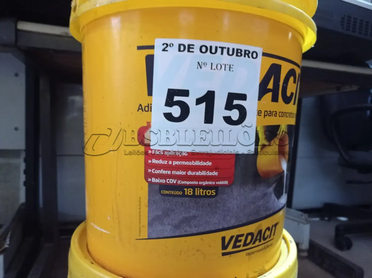 LOTE 515 - 01 BALDE DE VEDACIT, ADITIVO IMPERMEABILIZANTE PARA CONCRETOS E ARGAMASSAS 18L. (NO ESTADO) ATENÇÃO! FAZER A VISITAÇÃO ANTES DE ARREMATAR, NÃO SABEMOS SE FUNCIONA. LEILÃO NÃO TEM GARANTIA E NEM DEVOLUÇÃO, SUJEITO A POSSÍVEIS AVARIAS VISÍVEIS/OCULTAS E/OU AUSÊNCIA DE COMPONENTES.