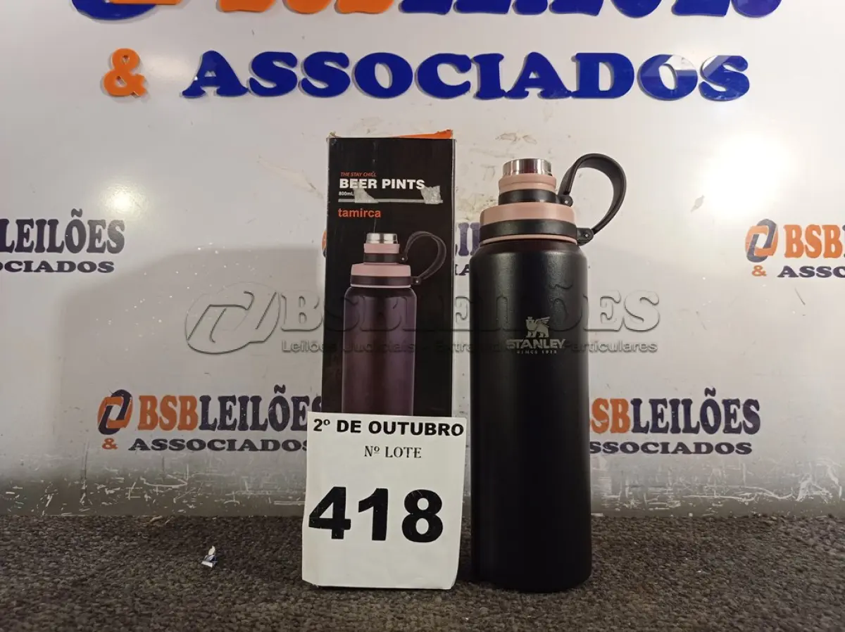 LOTE 418 - 01 GARRAFA TÉRMICA 800ML. (NO ESTADO) ATENÇÃO! FAZER A VISITAÇÃO ANTES DE ARREMATAR, NÃO SABEMOS SE FUNCIONA. LEILÃO NÃO TEM GARANTIA E NEM DEVOLUÇÃO, SUJEITO A POSSÍVEIS AVARIAS VISÍVEIS/OCULTAS E/OU AUSÊNCIA DE COMPONENTES.