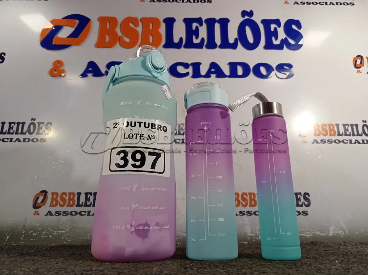 LOTE 397 - 01 KIT GARRAFA MOTIVACIONAL COM 03 PEÇAS. (NO ESTADO) ATENÇÃO! FAZER A VISITAÇÃO ANTES DE ARREMATAR, NÃO SABEMOS SE FUNCIONA. LEILÃO NÃO TEM GARANTIA E NEM DEVOLUÇÃO, SUJEITO A POSSÍVEIS AVARIAS VISÍVEIS/OCULTAS E/OU AUSÊNCIA DE COMPONENTES.