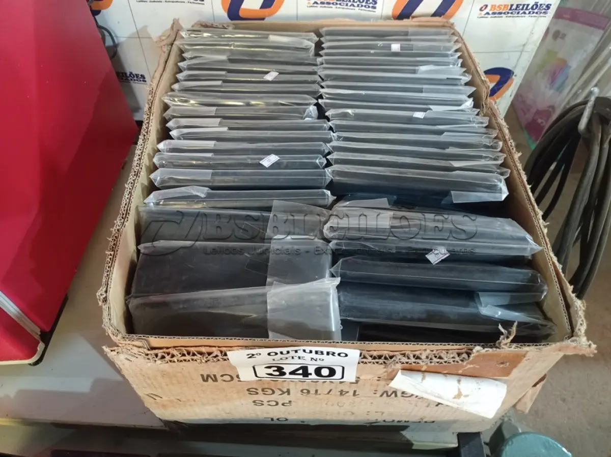 LOTE 340 - 01 LOTE COM VÁRIOS CONTROLES REMOTO MODELO CF2200. (NO ESTADO) ATENÇÃO! FAZER A VISITAÇÃO ANTES DE ARREMATAR, NÃO SABEMOS SE FUNCIONA. LEILÃO NÃO TEM GARANTIA E NEM DEVOLUÇÃO, SUJEITO A POSSÍVEIS AVARIAS VISÍVEIS/OCULTAS E/OU AUSÊNCIA DE COMPONENTES.