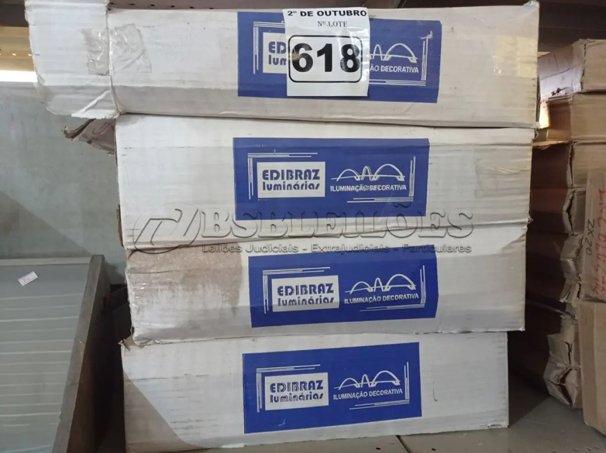 LOTE 618 - 04 POSTES BALIZADOR 50/2 50CM (02 NA COR BRANCA E 02 NA COR PRETA). (NO ESTADO) ATENÇÃO! FAZER A VISITAÇÃO ANTES DE ARREMATAR, NÃO SABEMOS SE FUNCIONA. LEILÃO NÃO TEM GARANTIA E NEM DEVOLUÇÃO, SUJEITO A POSSÍVEIS AVARIAS VISÍVEIS/OCULTAS E/OU AUSÊNCIA DE COMPONENTES.