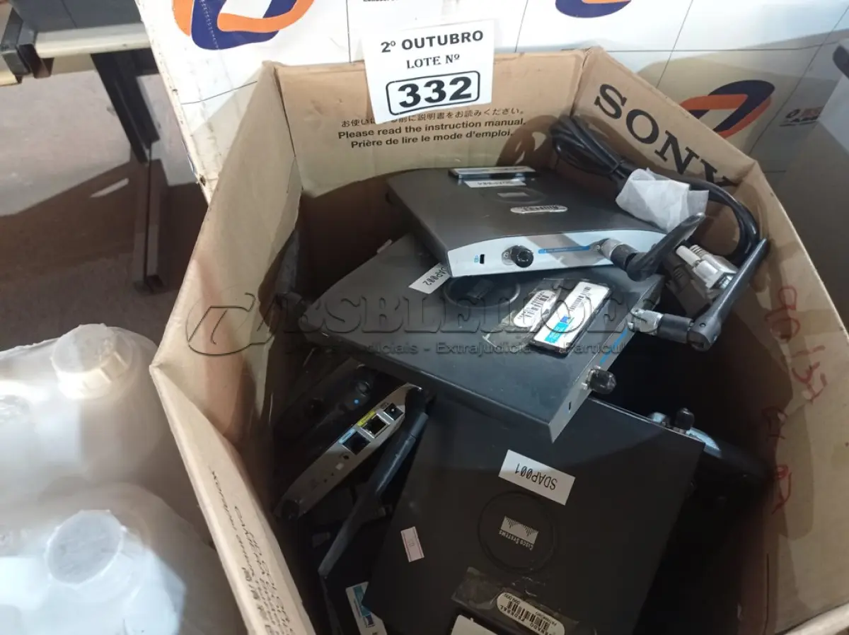 LOTE 332 - 01 LOTE COM VÁRIOS ROTEADORES AP CISCO. (NO ESTADO) ATENÇÃO! FAZER A VISITAÇÃO ANTES DE ARREMATAR, NÃO SABEMOS SE FUNCIONA. LEILÃO NÃO TEM GARANTIA E NEM DEVOLUÇÃO, SUJEITO A POSSÍVEIS AVARIAS VISÍVEIS/OCULTAS E/OU AUSÊNCIA DE COMPONENTES.