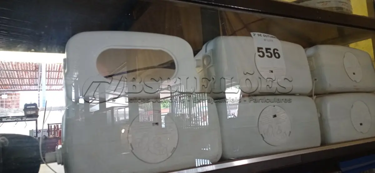 LOTE 556 - 06 CAIXAS DE DESCARGA MARCAS E MODELOS DIVERSOS. (NO ESTADO) ATENÇÃO! FAZER A VISITAÇÃO ANTES DE ARREMATAR, NÃO SABEMOS SE FUNCIONA. LEILÃO NÃO TEM GARANTIA E NEM DEVOLUÇÃO, SUJEITO A POSSÍVEIS AVARIAS VISÍVEIS/OCULTAS E/OU AUSÊNCIA DE COMPONENTES.