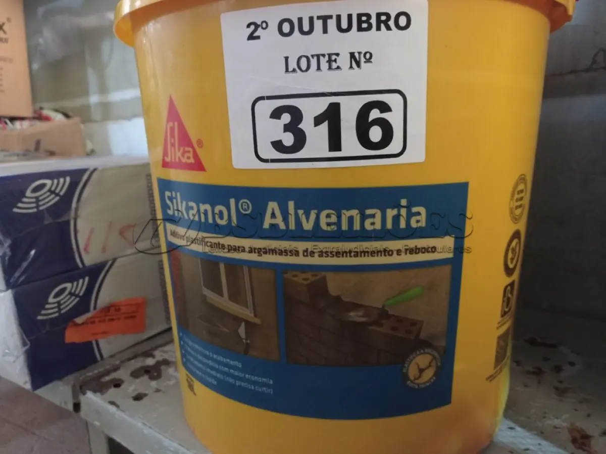 LOTE 316 - 01 BALDE DE SIKANOL ALVENARIA, ADITIVO PLASTIFICANTE PARA ARGAMASSA DE ASSENTAMENTO E REBOCO. (NO ESTADO) ATENÇÃO! FAZER A VISITAÇÃO ANTES DE ARREMATAR, NÃO SABEMOS SE FUNCIONA. LEILÃO NÃO TEM GARANTIA E NEM DEVOLUÇÃO, SUJEITO A POSSÍVEIS AVARIAS VISÍVEIS/OCULTAS E/OU AUSÊNCIA DE COMPONENTES.