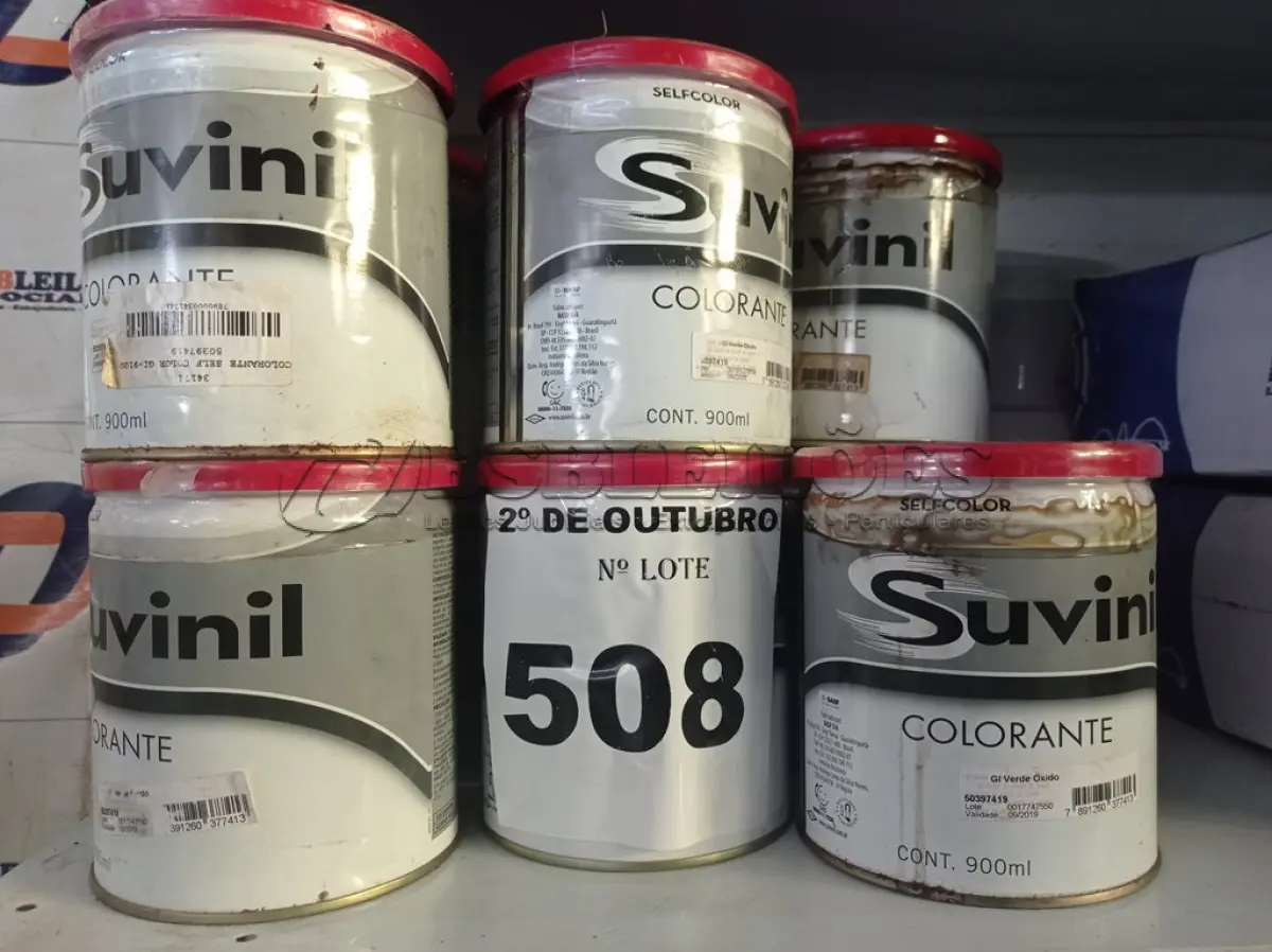 LOTE 508 - 10 LATAS DE COLORANTE SUVINIL. (NO ESTADO) ATENÇÃO! FAZER A VISITAÇÃO ANTES DE ARREMATAR, NÃO SABEMOS SE FUNCIONA. LEILÃO NÃO TEM GARANTIA E NEM DEVOLUÇÃO, SUJEITO A POSSÍVEIS AVARIAS VISÍVEIS/OCULTAS E/OU AUSÊNCIA DE COMPONENTES.