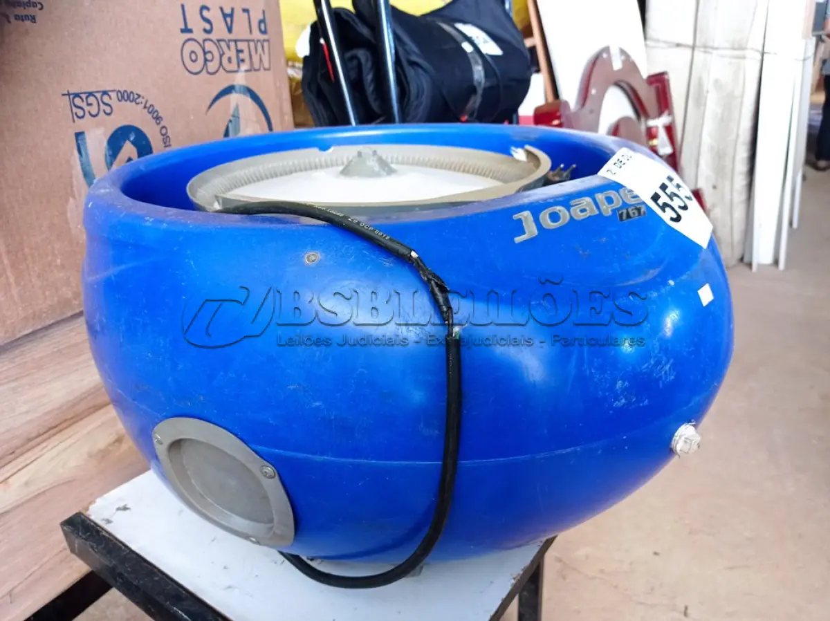 LOTE 555 - 01 VENTILADOR/UMIDIFICADOR DE AR. (NO ESTADO) ATENÇÃO! FAZER A VISITAÇÃO ANTES DE ARREMATAR, NÃO SABEMOS SE FUNCIONA. LEILÃO NÃO TEM GARANTIA E NEM DEVOLUÇÃO, SUJEITO A POSSÍVEIS AVARIAS VISÍVEIS/OCULTAS E/OU AUSÊNCIA DE COMPONENTES.