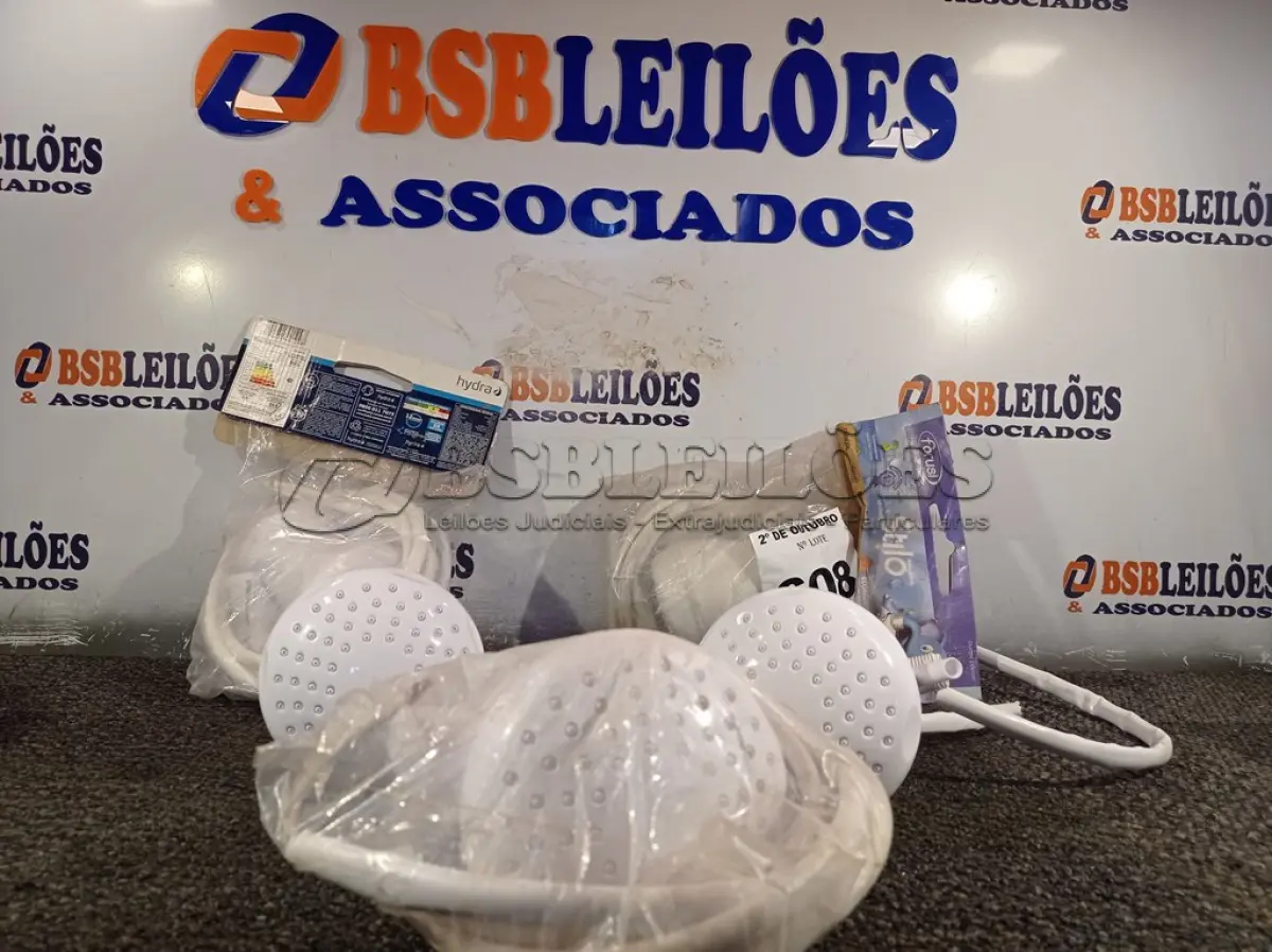 LOTE 608 - 05 CHUVEIROS ELÉTRICOS MARCAS E MODELOS DIVERSOS. (NO ESTADO) ATENÇÃO! FAZER A VISITAÇÃO ANTES DE ARREMATAR, NÃO SABEMOS SE FUNCIONA. LEILÃO NÃO TEM GARANTIA E NEM DEVOLUÇÃO, SUJEITO A POSSÍVEIS AVARIAS VISÍVEIS/OCULTAS E/OU AUSÊNCIA DE COMPONENTES.